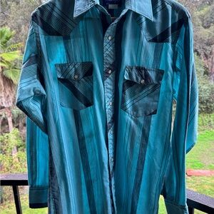 Vtg Wrangler Teal/Black Pearl Snap Western Shirt. Size Medium. USA